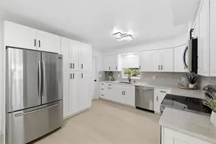 6011 Wilshire Dr, Tampa, FL 33615 - Photo 7