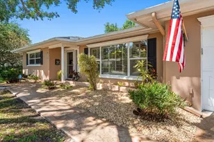 1702 Meredith Ln, Belleair, FL 33756 - Photo 5