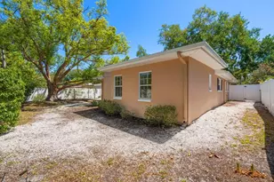 1702 Meredith Ln, Belleair, FL 33756 - Photo 51