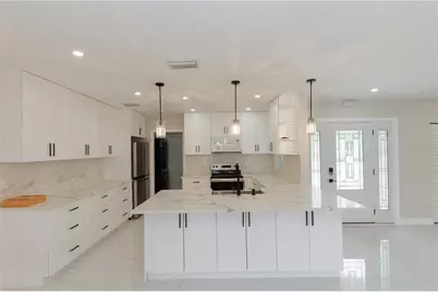 2187 Waterside Drive, Clearwater, FL 33764 - Photo 9
