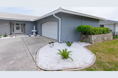 2187 Waterside Drive, Clearwater, FL 33764 - Photo 3