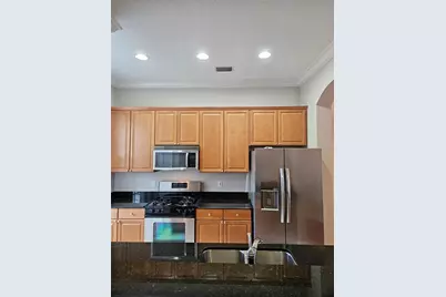 1005 Edison Park Court, Tampa, FL 33606 - Photo 7