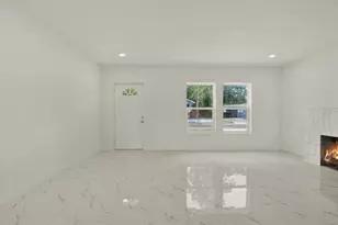 1209 E 33rd Ave, Tampa, FL 33603 - Photo 11