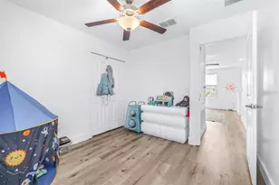 31366 Barrel Wave Way, Wesley Chapel, FL 33545 - Photo 37