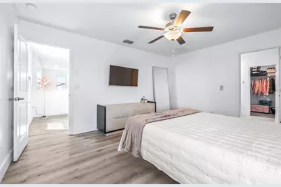 31366 Barrel Wave Way, Wesley Chapel, FL 33545 - Photo 29