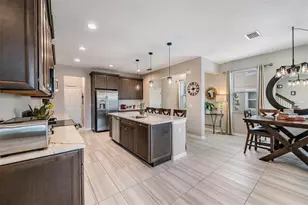 29947 Southwell Ln, Wesley Chapel, FL 33543 - Photo 5
