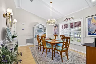 11671 Harborside Cir, Largo, FL 33773 - Photo 15
