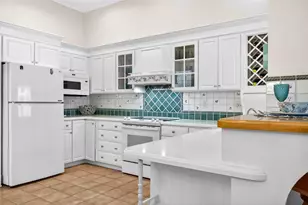 11671 Harborside Cir, Largo, FL 33773 - Photo 23