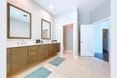 306 Bay Plz, Treasure Island, FL 33706 - Photo 27