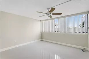 450 Treasure Island Causeway, Treasure Island, FL 33706 - Photo 17
