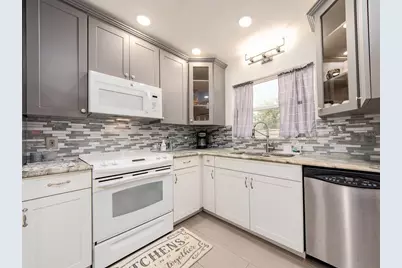 2154 N Hercules Avenue, Clearwater, FL 33763 - Photo 9