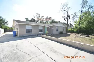 3667 Sugarcreek Dr, Tampa, FL 33619 - Photo 3