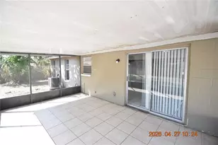 3667 Sugarcreek Dr, Tampa, FL 33619 - Photo 37