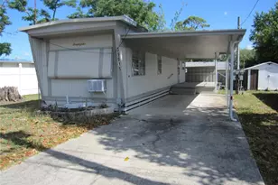 39015 Hillcrest Dr, Zephyrhills, FL 33542 - Photo 1