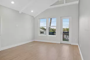 207 Athens St, Tarpon Springs, FL 34689 - Photo 39