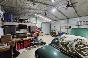 1401 Lindsey Rd, Plant City, FL 33566 - Photo 9
