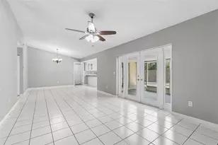 1733 Sutton Pl, Dunedin, FL 34698 - Photo 7