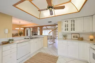 11265 73rd Ave, Seminole, FL 33772 - Photo 11
