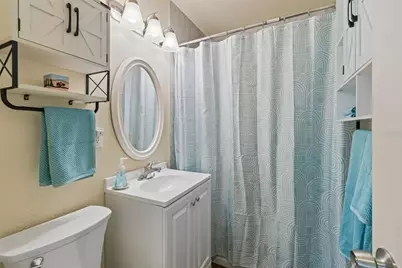 4727 W Anita Boulevard, Tampa, FL 33611 - Photo 17