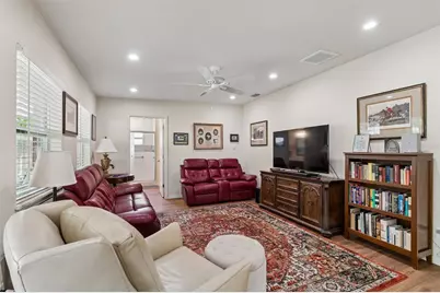 4727 W Anita Boulevard, Tampa, FL 33611 - Photo 13