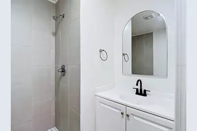 8639 May Circle, Tampa, FL 33614 - Photo 25