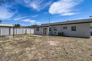 8639 May Cir, Tampa, FL 33614 - Photo 45