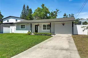 8639 May Cir, Tampa, FL 33614 - Photo 3
