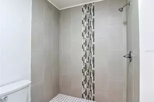 8639 May Cir, Tampa, FL 33614 - Photo 23
