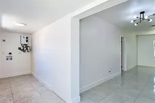 8639 May Cir, Tampa, FL 33614 - Photo 31