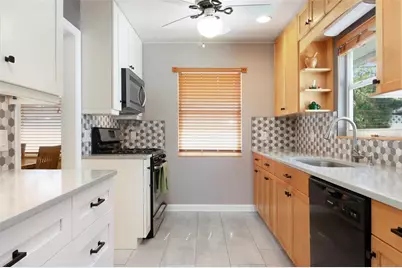 3016 3rd Avenue N, Saint Petersburg, FL 33713 - Photo 11