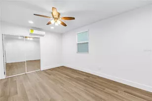 110 NE Monroe Cir N, Saint Petersburg, FL 33702 - Photo 17