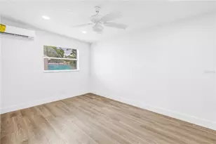 110 NE Monroe Cir N, Saint Petersburg, FL 33702 - Photo 21