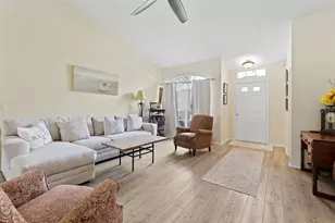 9726 Sweeping View Dr, New Port Richey, FL 34655 - Photo 7