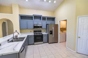 6905 Freeport Rd, Riverview, FL 33578 - Photo 11