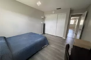 7007 Versailles N, Pinellas Park, FL 33781 - Photo 13