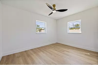 1235 45th Street N, Saint Petersburg, FL 33713 - Photo 15
