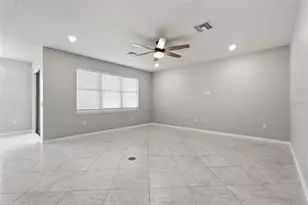 18760 Birchwood Groves Dr, Lutz, FL 33558 - Photo 19
