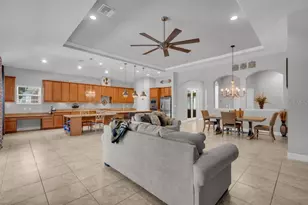 15409 Starling Crossing Dr, Lithia, FL 33547 - Photo 7