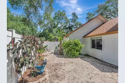 2820 Valencia Lane W, Palm Harbor, FL 34684 - Photo 45