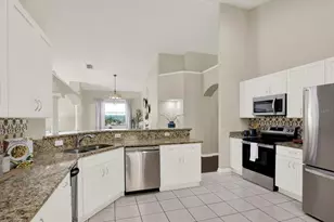 18019 Java Isle Dr, Tampa, FL 33647 - Photo 7