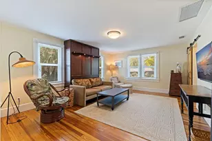 1260 10th St N, Saint Petersburg, FL 33705 - Photo 43