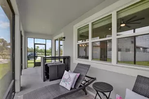 31601 Holton Ct, Wesley Chapel, FL 33545 - Photo 31