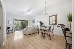 1638 Seascape Cir, Tarpon Springs, FL 34689 - Photo 9
