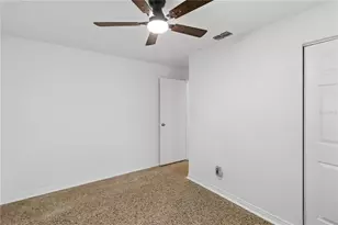 2702 E 98th Ave, Tampa, FL 33612 - Photo 15