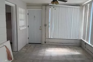 430 42nd Ave NE, Saint Petersburg, FL 33703 - Photo 9