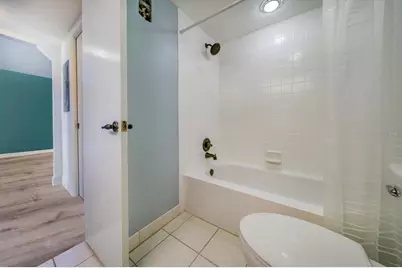 8693 Bardmoor Boulevard #205B, Seminole, FL 33777 - Photo 13