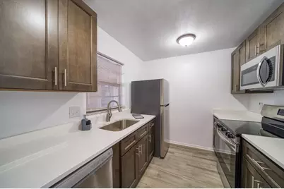 8693 Bardmoor Boulevard #205B, Seminole, FL 33777 - Photo 17