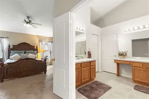 30709 Lanesborough Cir, Wesley Chapel, FL 33543 - Photo 21