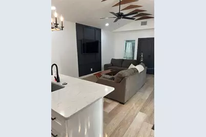 311 E Floribraska Avenue, Tampa, FL 33603 - Photo 3