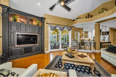 970 Southern Pine Court NE, Saint Petersburg, FL 33703 - Photo 15